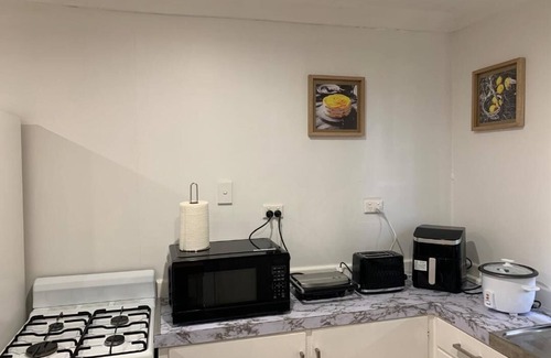 Manjimup House | Lucky Charm Cottage in MANJIMUP, Western Australia with farmland views