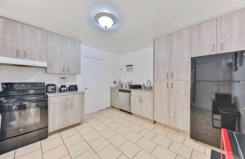 Park East House | Lucky Charm STR-2750
