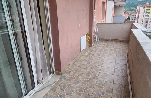 Pogradec Apartment | Lucky's apartment, a lovely place!nLocated only 100 meters away from Ohrid Lake.