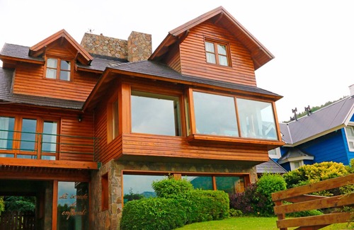 Lanin National Park Apartment | Lujosa Casa frente al Lago Lacar