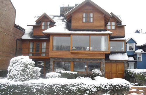 Lanin National Park Apartment | Lujosa Casa frente al Lago Lacar
