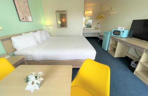 Tyrone Hotel | LuLu Silver City