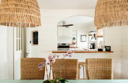 South End House | Lumina Cottage- 6 Bedrooms kid & dog friendly
