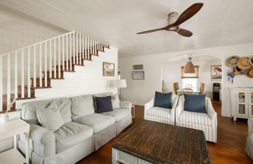 South End House | Lumina Cottage- 6 Bedrooms kid & dog friendly