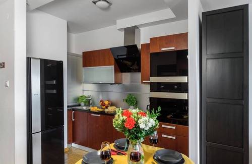 Mirow Apartment | Lumina platinium Tower Apartments