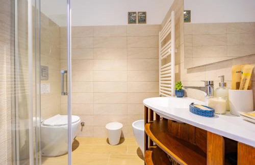 Quartiere XXVII Primavalle House | Luminosa camera con bagno privato interno - vicina alla metro