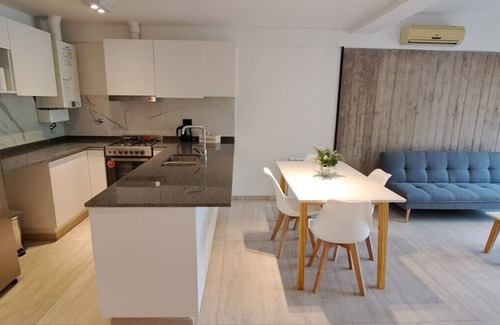 Historic Center Apartment | Luminoso y cálido en la 5ta Sección