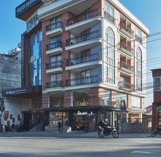 Boudhha Apartment | Luminous Apartments & Suites