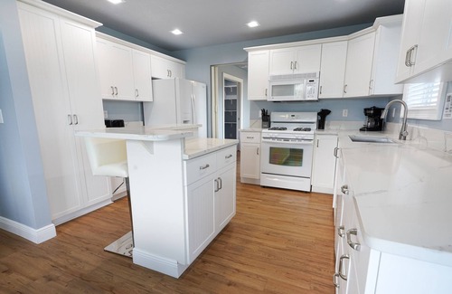 Wilbur-By-The-Sea House | "LunaSea"-Directly Across from the Ocean-9BR/5BA