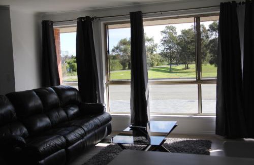 Normanville Bed & Breakfast | Lure Bed and Breakfast