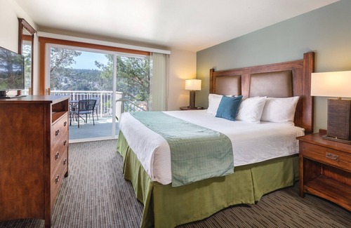 Deer Harbor Resort | Lush forests, placid waters and spectacular outdoors!