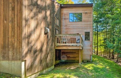 North Conway House | Lush, Woodsy Cabin Less Than 2 Mi to Cranmore Resort!