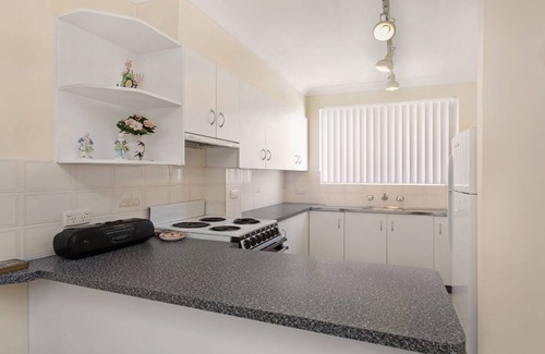 Tuncurry House | Luskin Court 6, Tuncurry
