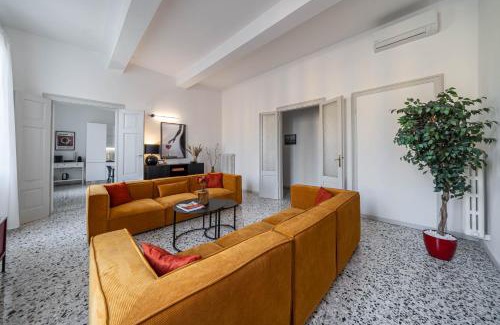 Old Town Apartment | Lussuoso appartamento con vista Ghirlandina