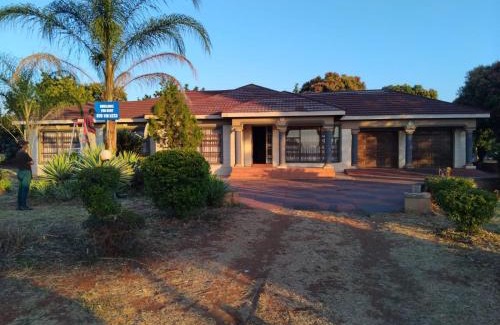 Thohoyandou Apartment | Lutendo accommodation