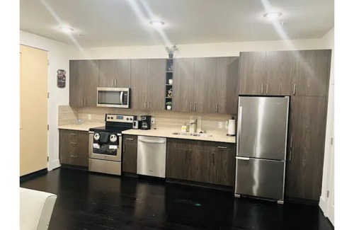 Midtown Apartment | Lux 1 Bedroom Entire Condo in Houston Downtown