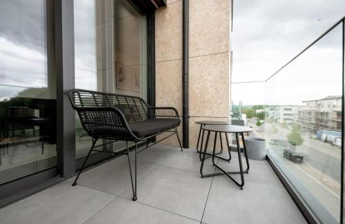 Cessange Apartment | Lux 1BR King Bed, Balcony, Near City Center