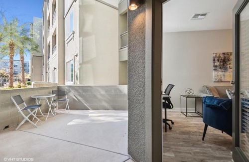 Desert Ridge Apartment | LUX 2 BED DESERT RIDGE 2 HEATED POOLS GYM