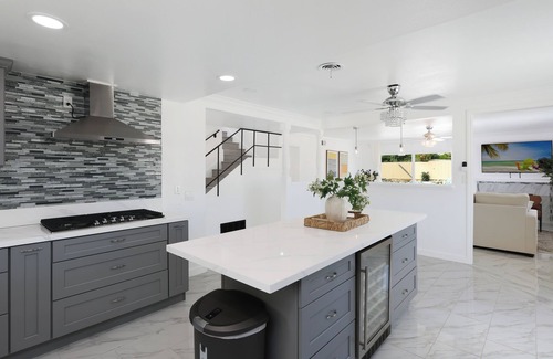 Mesa Verde House | LUX 4-bedroom house on Marshfield with Private Gate and Spacious Backyard