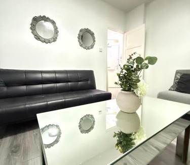 Weavers Apartment | Lux Apartment near London City & Shoreditch and Brick Lane