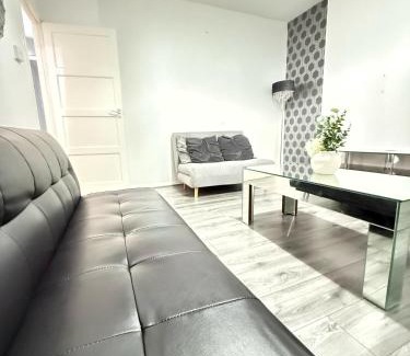 Weavers Apartment | Lux Apartment near London City & Shoreditch and Brick Lane