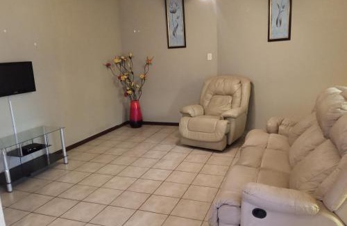 Bronkhorstspruit Bed & Breakfast | Lux contractors accommodation