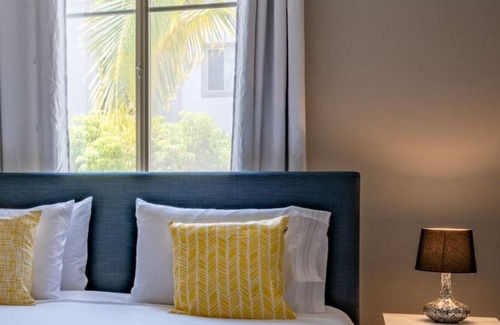Morena Apartment | Lux King Bed Suite w/70"TV/Pool/Sauna/Gym/GameRoom