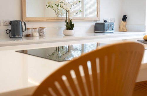 Amersham Apartment | Lux, Light & Spacious- Chilterns | Pass the Keys