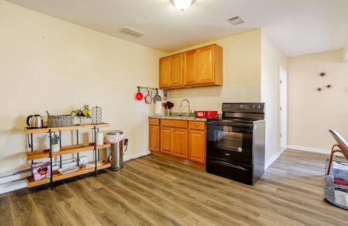 Roselle House | Lux Living near EWR and NYC