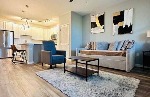 Highlands Apartment | Lux New Apt By Airport & St John River