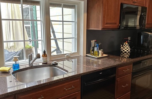 Pittsford House | Lux Pittsford Gem Spacious Beautiful interior