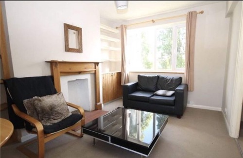 Harlesden Apartment | Lux Redfern road London apartment