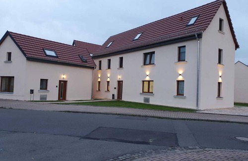Liebertwolkwitz Apartment | Lux Suites Leipzig X2 Apartment