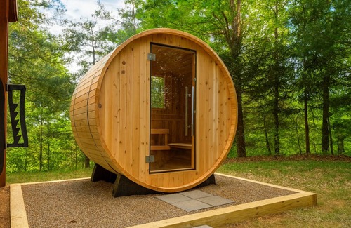 New Plymouth Cabin | Lux Tranquil Escape! Sauna,Hot Tub,Dog Welcoming!