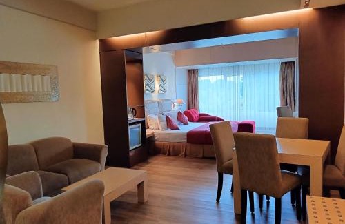 Klojen Hotel | Lux Tychi Hotel