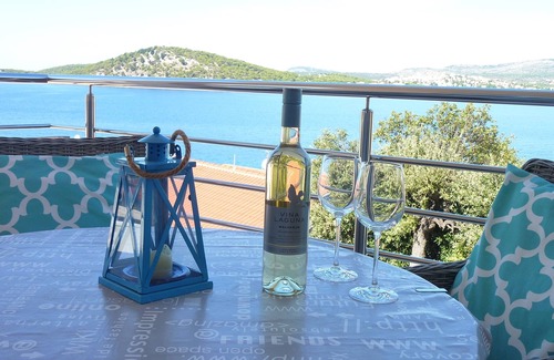 Razanj Apartment | Lux Villa Laguna - Apartment 2 with sea view and pool, 60m from the sea!