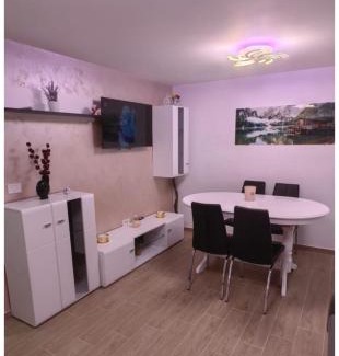 Falticeni Apartment | LuxAp