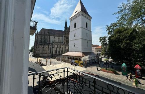 Kosice Old Town Apartment | Luxapart BIG 12people apartment