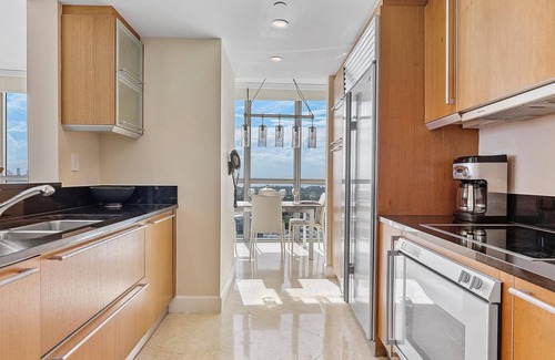 City Center Apartment | Luxe 2/2 Direct Ocean with Skyline Views at the Setai