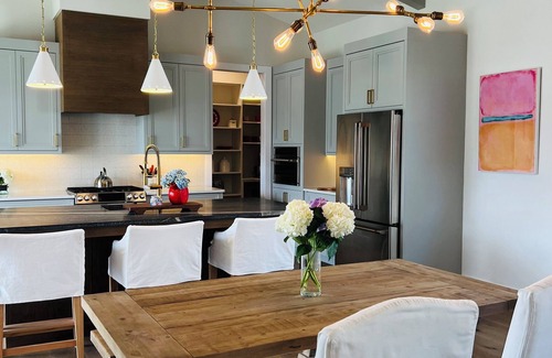 Newberry House | Luxe 4-bedroom/2.5-bath house in Town of Tioga with WiFi, AC. Book now