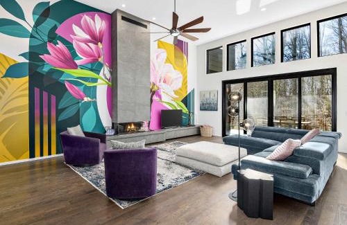 Alexander House | Luxe 5BR with Home Theater, Pool Table and Firepit