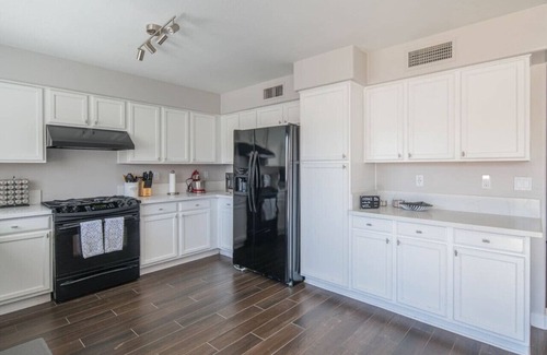 Avondale House | Luxe Avondale Escape - 4 BR, Sleeps 12