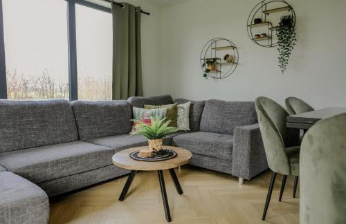 Waarde Ski Chalet | Luxe chalet op minicamping in waarde met sauna