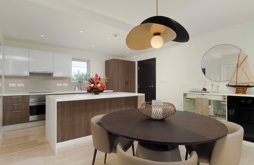 Calivigny Condo | Luxe Condo, Ocean Views and pool