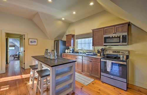 Manchester Center Apartment | Luxe 'Green Barn' Near Skiing w/Mt Equinox Views!