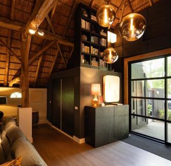 Lunteren Apartment | Luxe Hofstede met paardenstalling