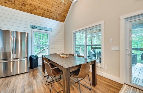 Cub Run Cottage | Luxe Kentucky Cabin Rental ~ 36 Mi to Mammoth Cave