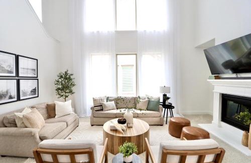 Little Elm House | Luxe Living 4-bedroom with fireplace & game room