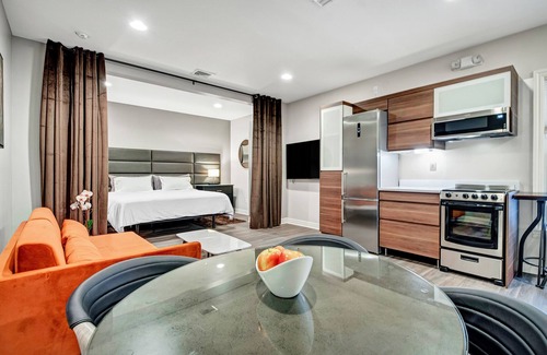 Warwick Apartment | Luxe Loft on Main St.- Steam Shower, ZeroG King Bed, Designer Kitchen, Elevator!