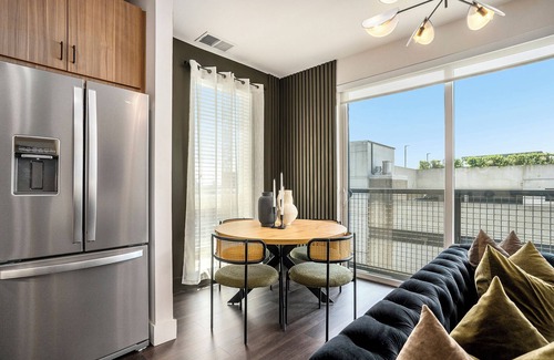 Westside Condo | Luxe Midtown-ATL Oasis-5Star Amenities +Free Parking!